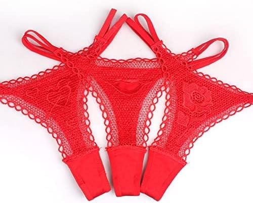 Tanguita sexy escondido en una rosa roja