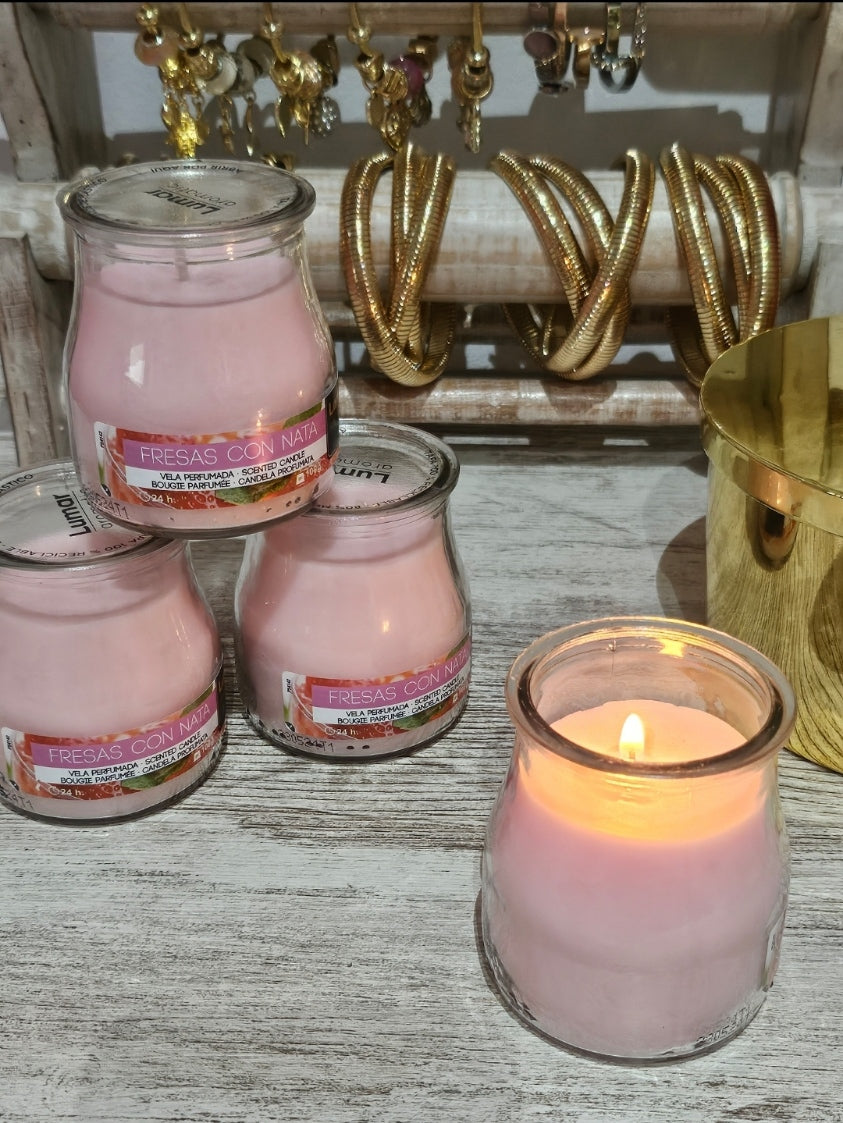 VELA AROMATICA FRESA Y NATA - 100GR