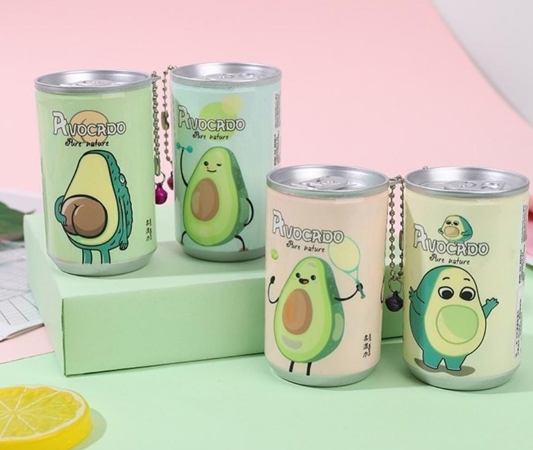 TOALLITAS EN LATA - Latita de toallitas desmaquillantes con diseños Kawaii Aguacates