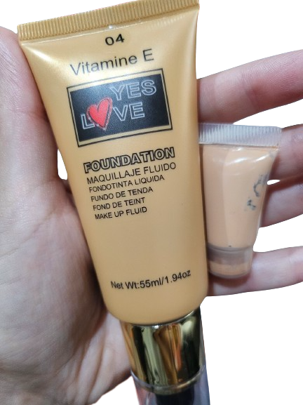 BASE DE MAQUILLAJE FLUIDO CON VITAMINA E - YES LOVE