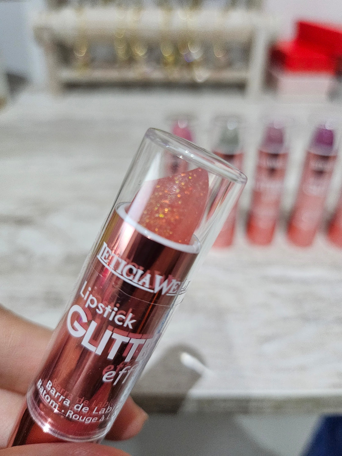 LIPSTICK EFECTO GLITTER - LETICIA WELL