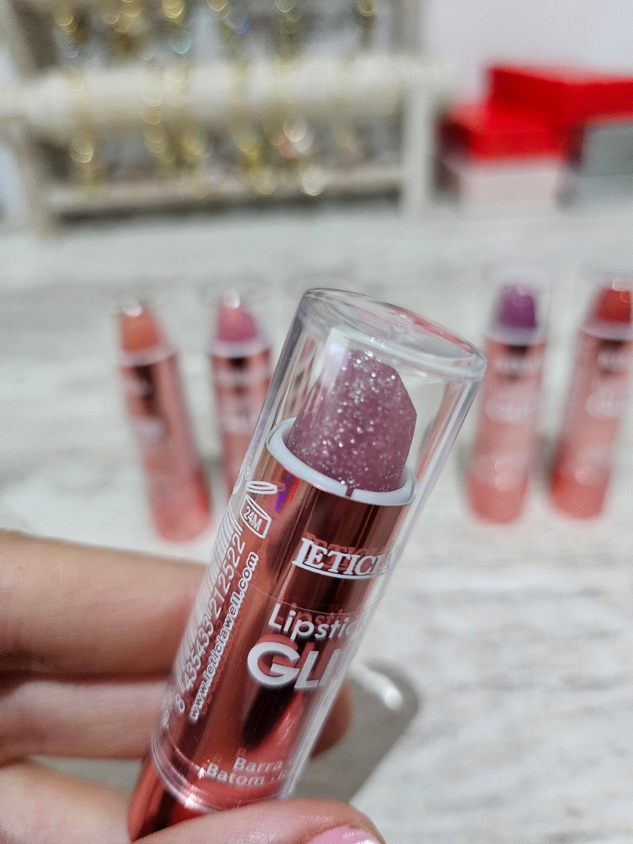 LIPSTICK EFECTO GLITTER - LETICIA WELL