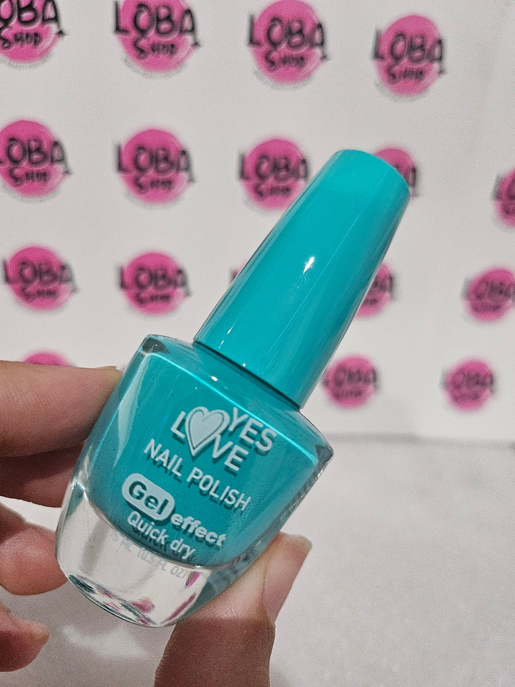 ESMALTE DE UÑAS EFECTO GEL LARGA DURACIÓN Y SECADO RÁPIDO