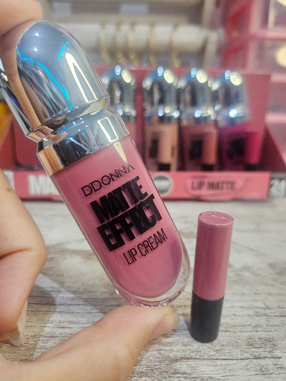 LABIAL LIPCREAM EFECTO MATE Y VOLUMEN CON ALTA COBERTURA - DDONNA