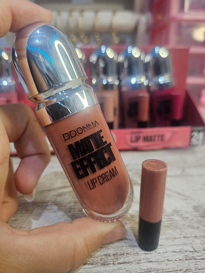 LABIAL LIPCREAM EFECTO MATE Y VOLUMEN CON ALTA COBERTURA - DDONNA