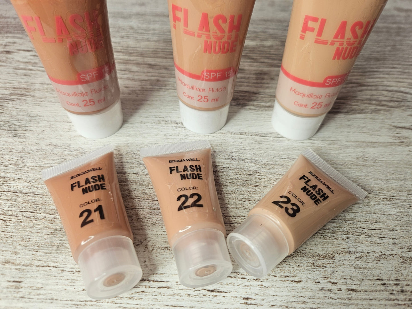 Base de Maquillaje Fluido FLASH NUDE 24H SPF 15- Leticia Well