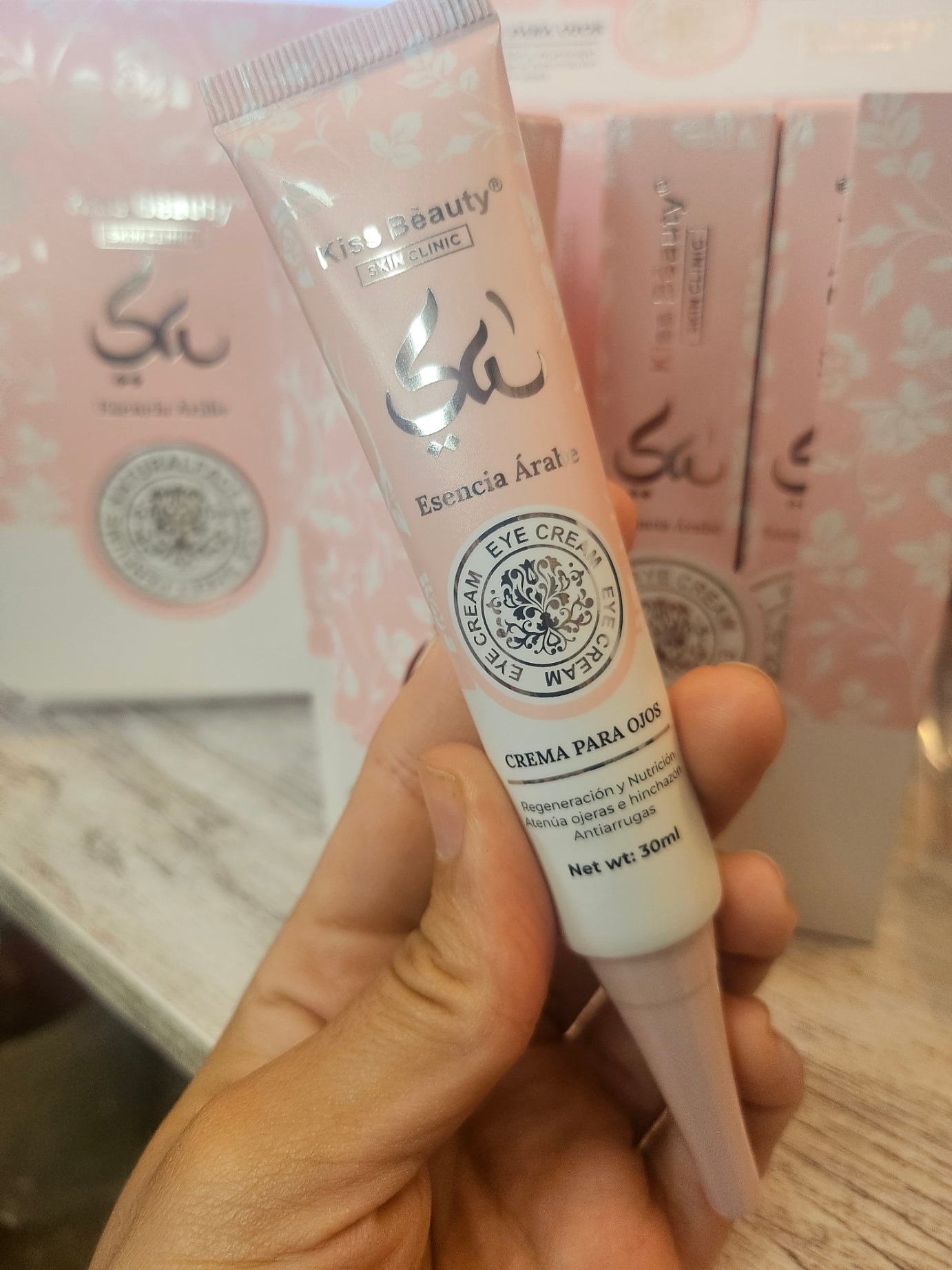 Crema Contorno de Ojos Yara 30ml – Kiss Beauty