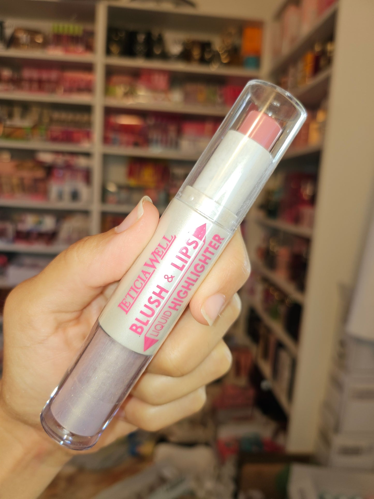 ILUMINADOR + COLORETE MEJILLAS Y LABIOS - Leticia Well