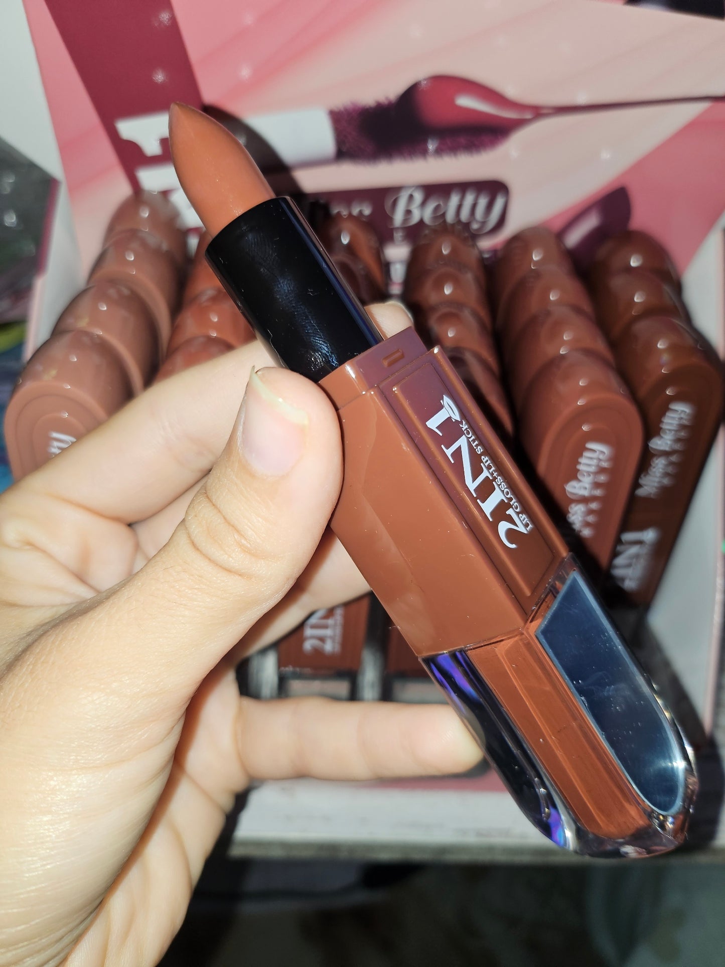 Labial 2 en 1 con espejo| lápiz labial y brillo labial en un solo envase