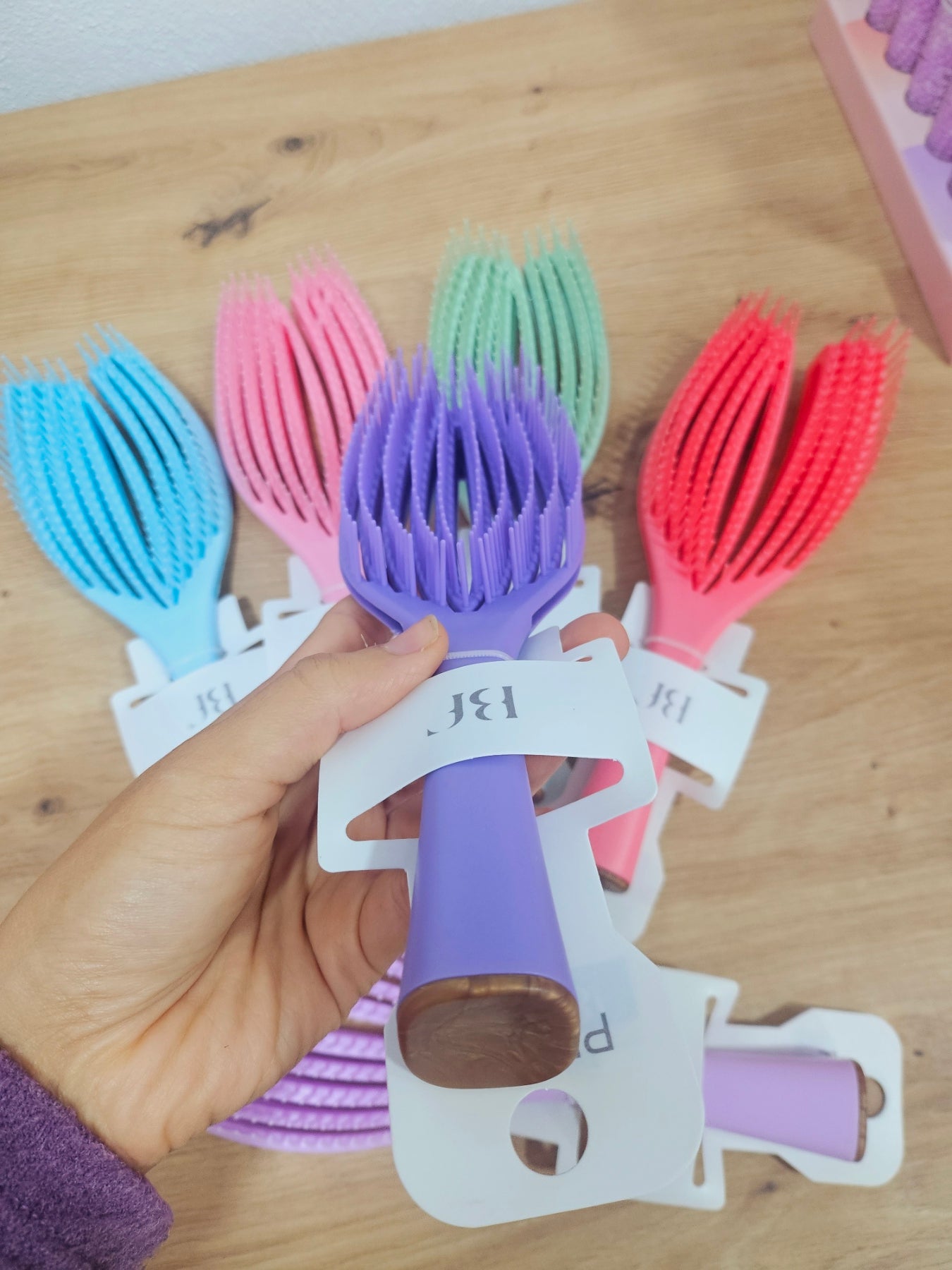 CEPILLO ANTI TIRONES FLEXIBLE