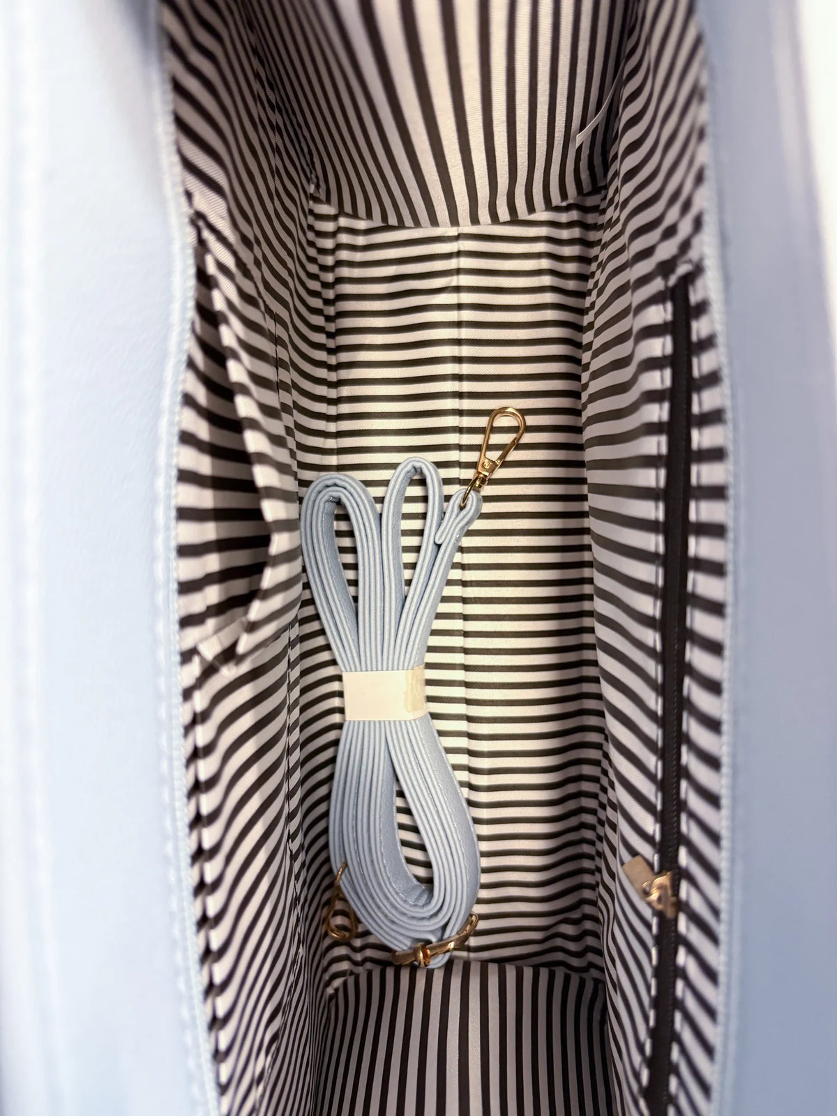 Bolso tote con cremallera grande