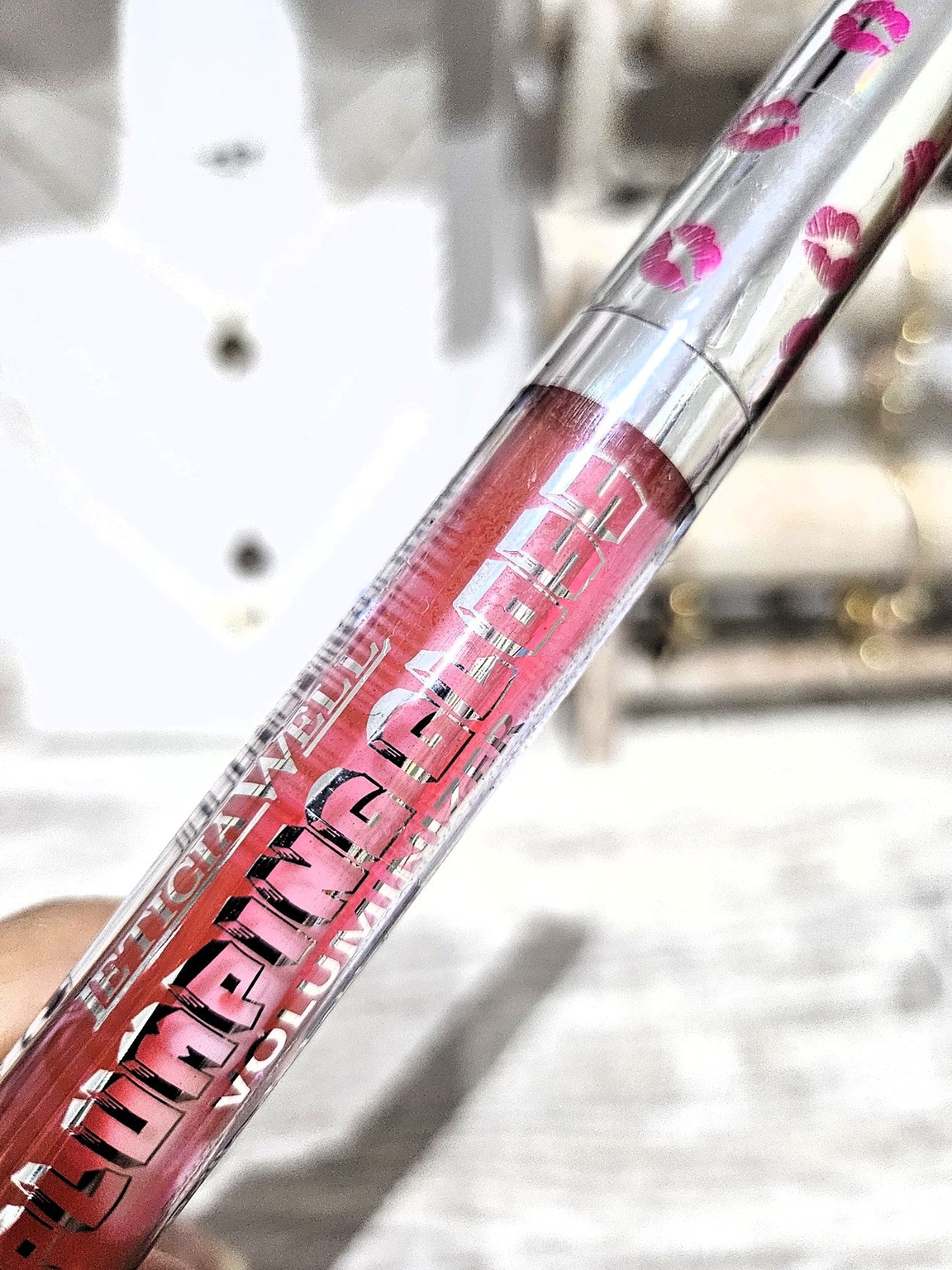 BRILLO DE LABIOS VOLUMINIZADOR PLUMPING GLOSS - LETICIA WELL