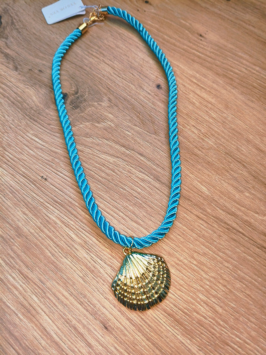 Collar Concha pequeña