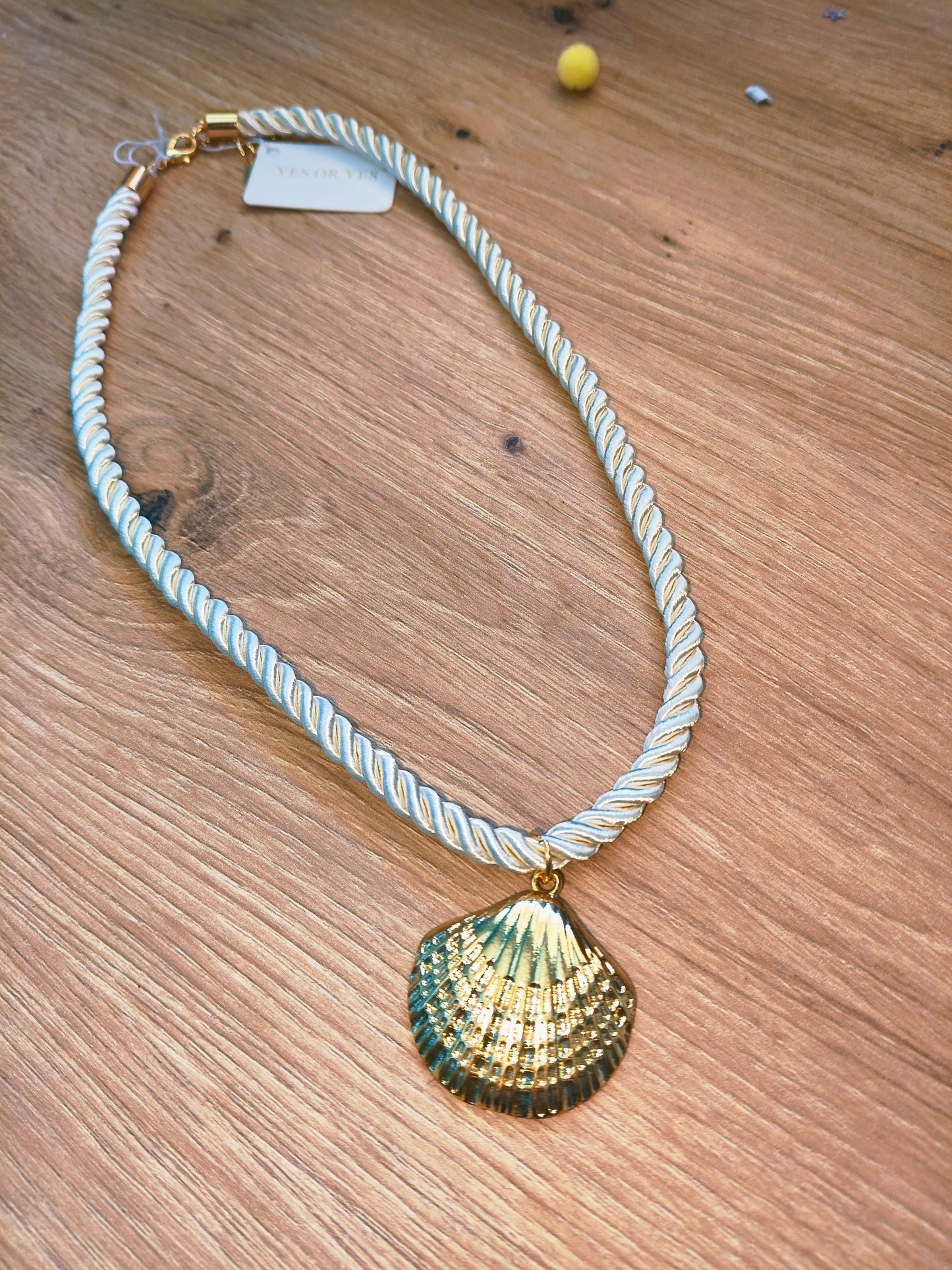 Collar Concha pequeña