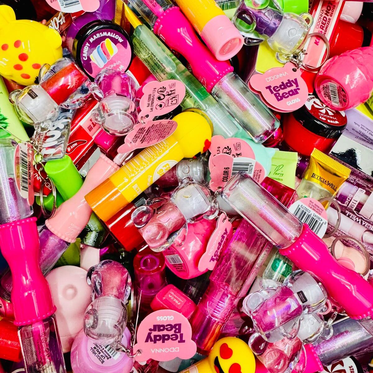 Paleta de LABIALES A SUERTES - 💋LOBA SCOOP💋